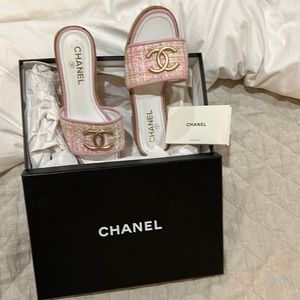 - Beautiful pink and white Chanel sandals with gold hardware. No Box.  Dust bag